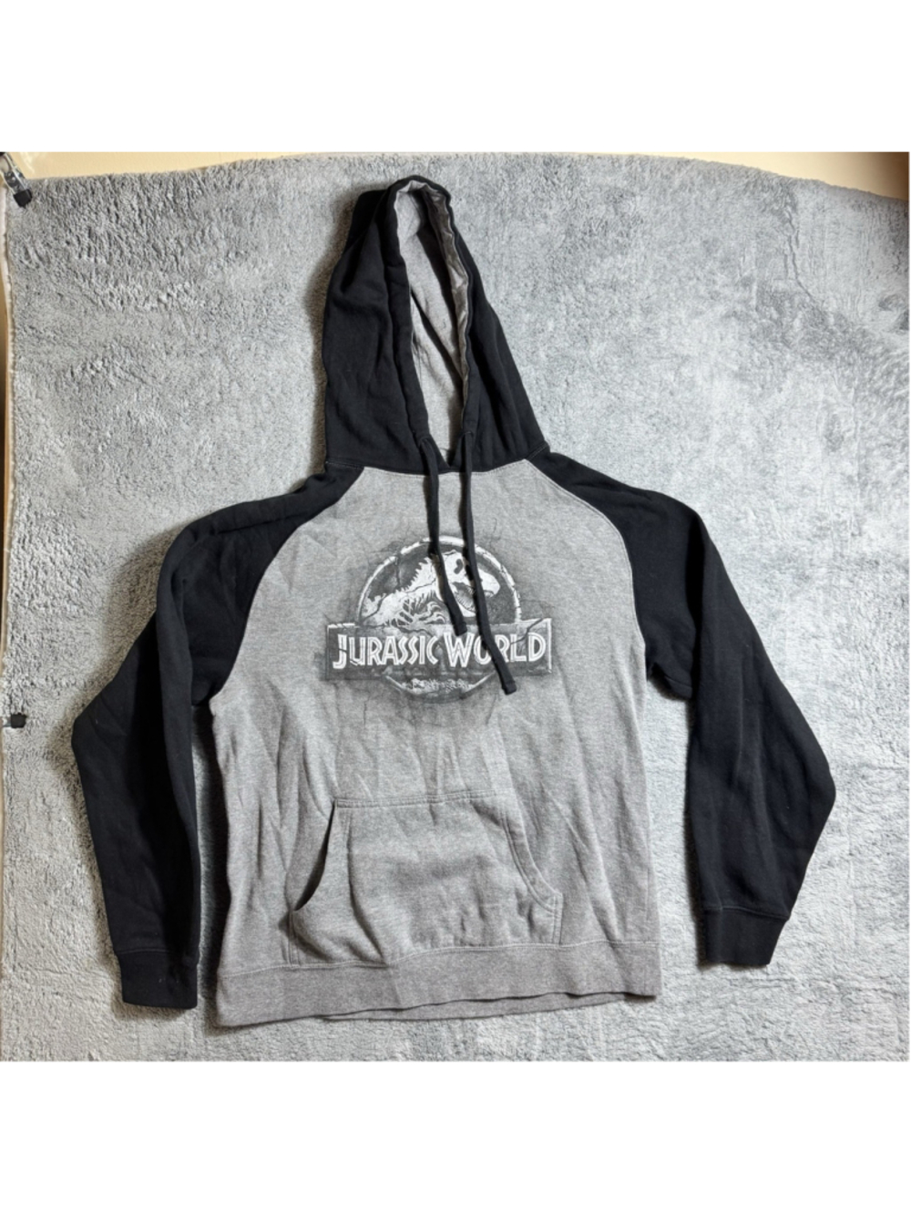 Jurassic World Hoodie Universal Studios Black And Gray Mens Size Medium Pullover